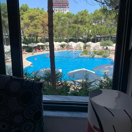 Apartment Feels Like